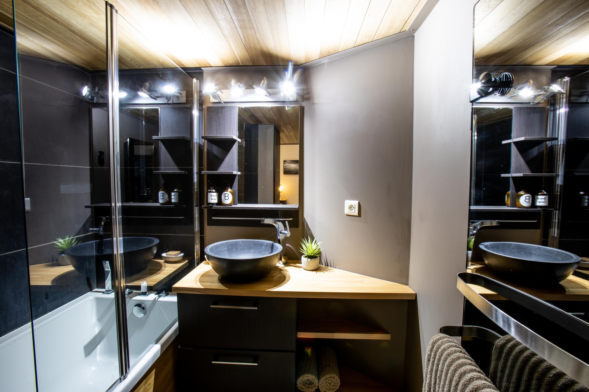 Appart Hôtel Loft - La Madeleine - La Madeleine